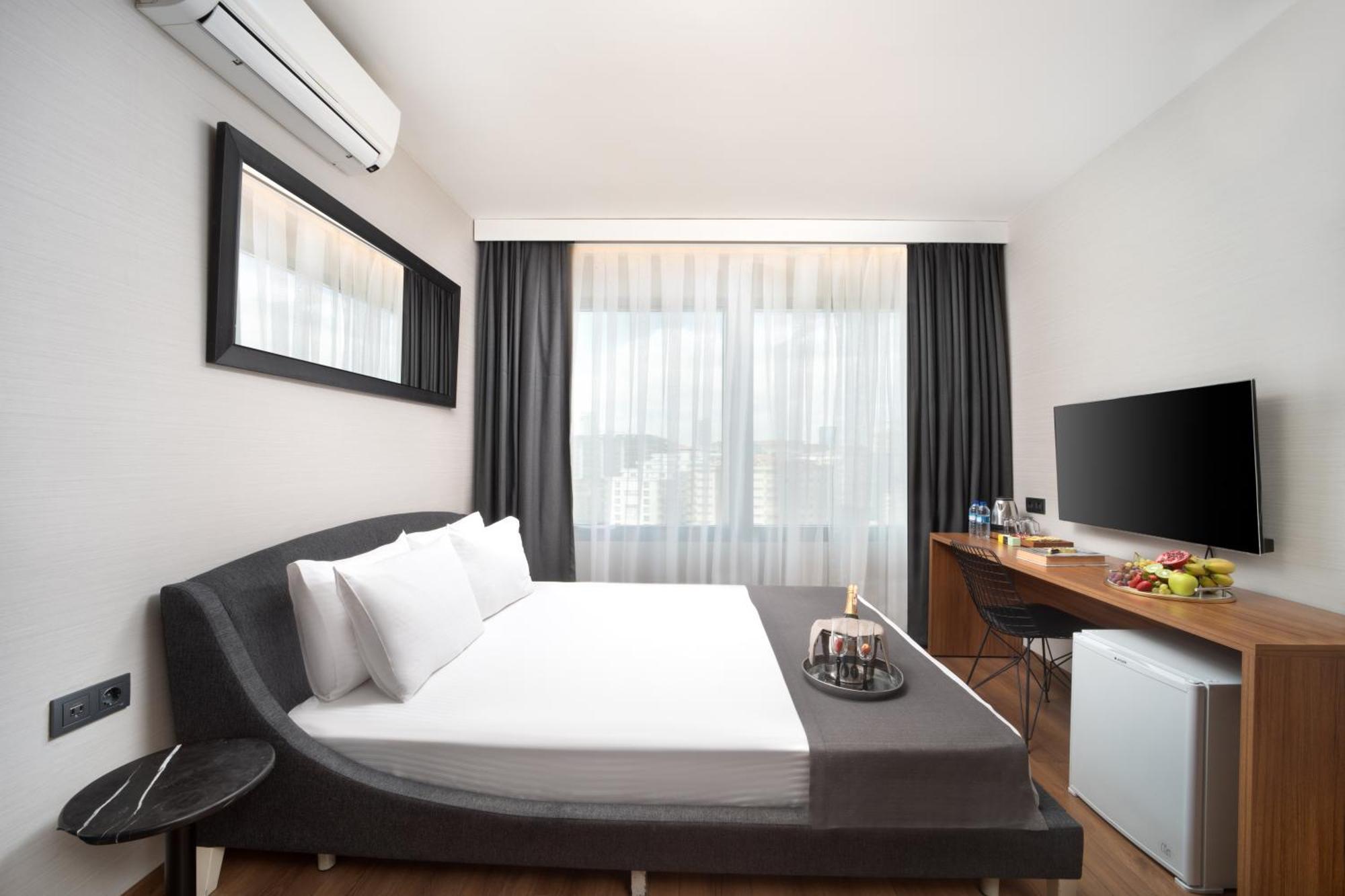 Nish Suites Atasehir Istanbul Bagian luar foto